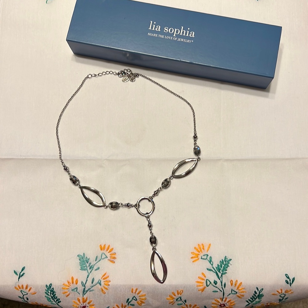 Lia Sophia escapade 18-21” necklace